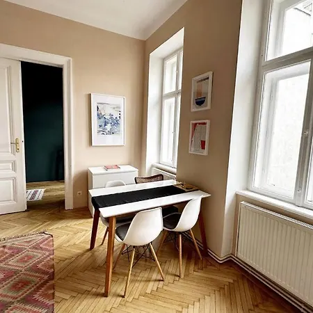 Ruhige & Grosse Altbauwohnung 7Min Zum Zentrum Wien Exterior foto